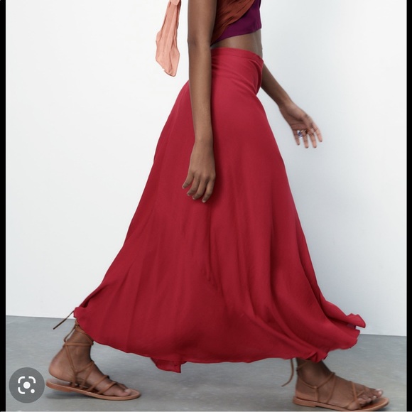 Zara Limited edition flowy skirt - Picture 2 of 3